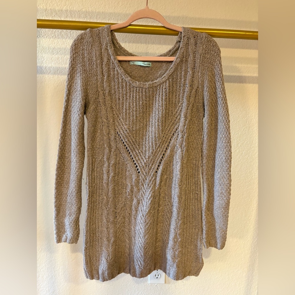 Maurice’s taupe latte brown sweater, medium